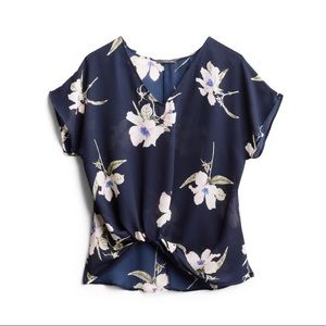 LIKE NEW West Kei (Stitch Fix) Knot Top